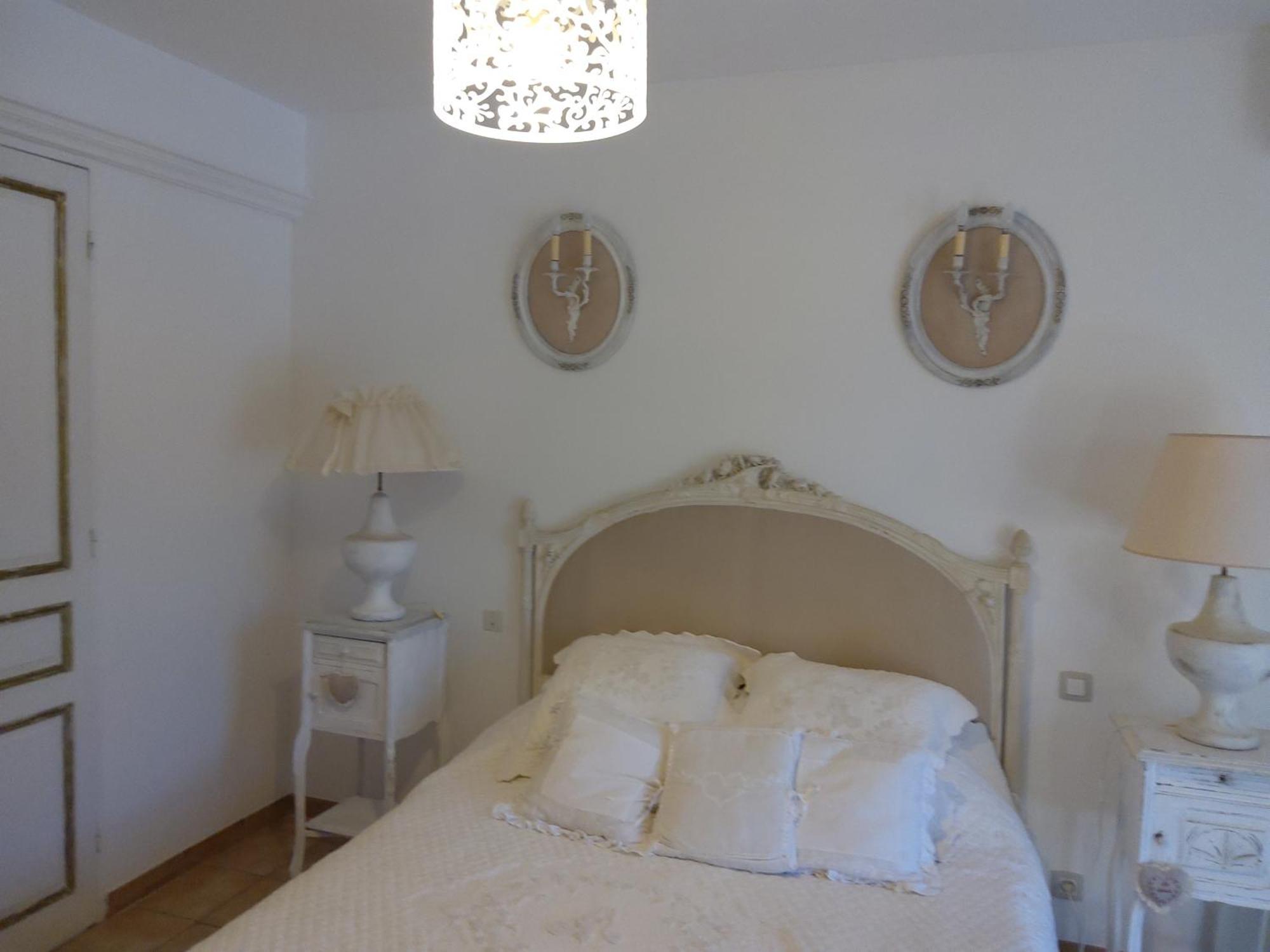 L'Abrialys Bed and Breakfast Lorgues Buitenkant foto
